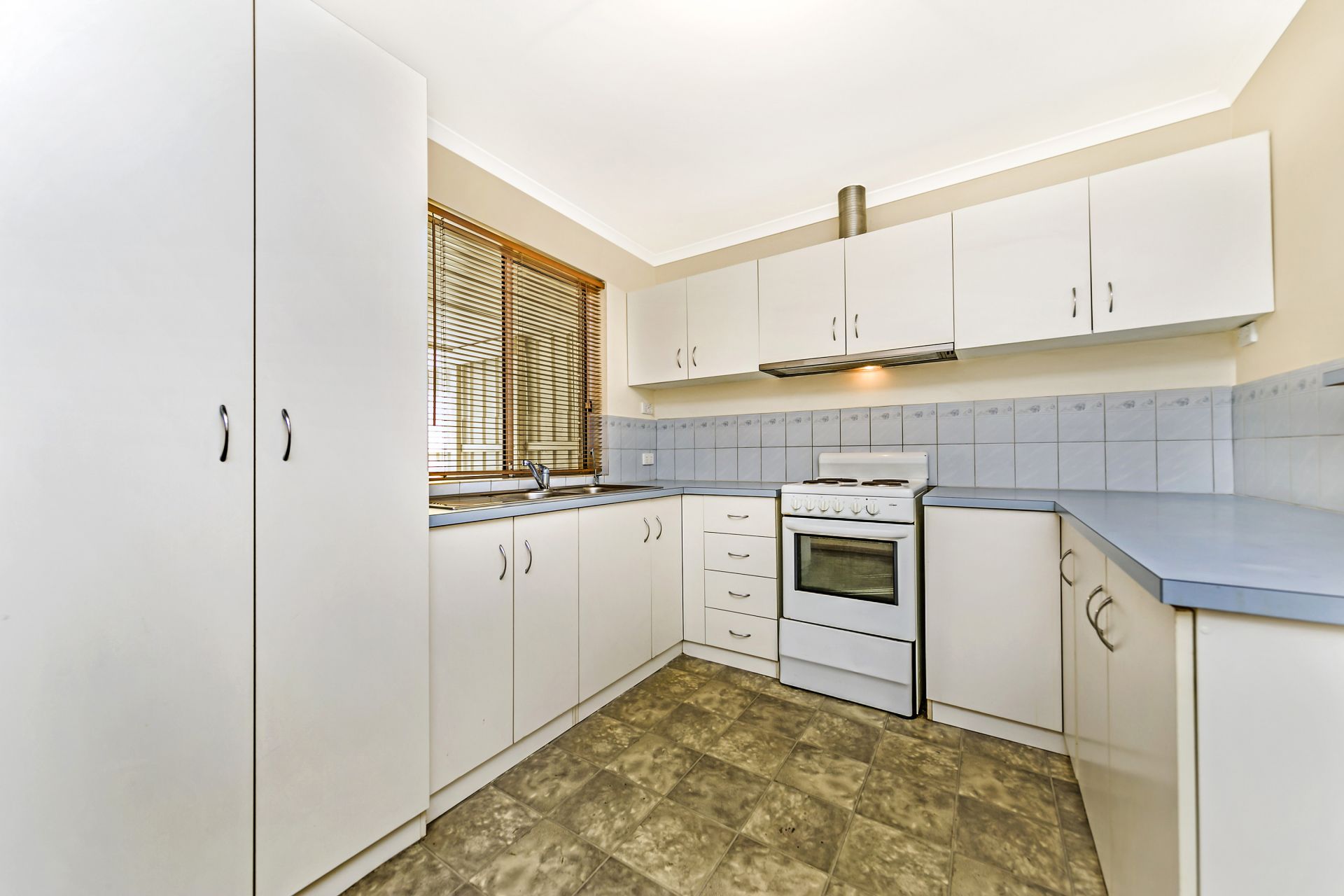 9/12 Morias Place, Pennington - Thumbnail 5