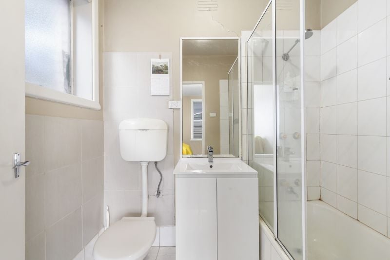 8/345 Moreland Road, Coburg