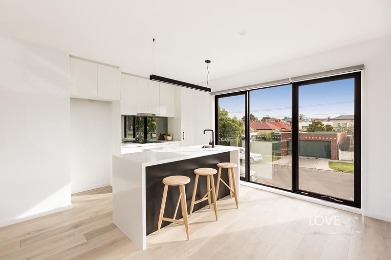 Luxury Living with Envious City Views! 
Brand New Apartment!