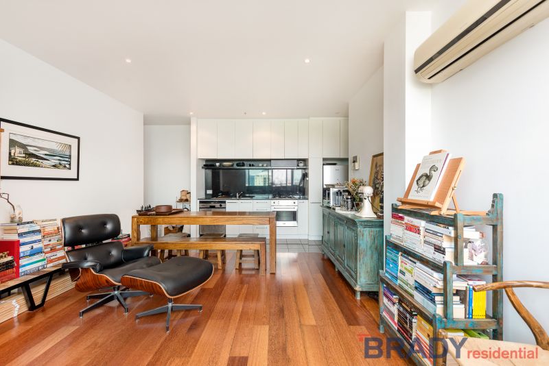 909/25 Wills Street MELBOURNE VIC, Melbourne - Thumbnail 2