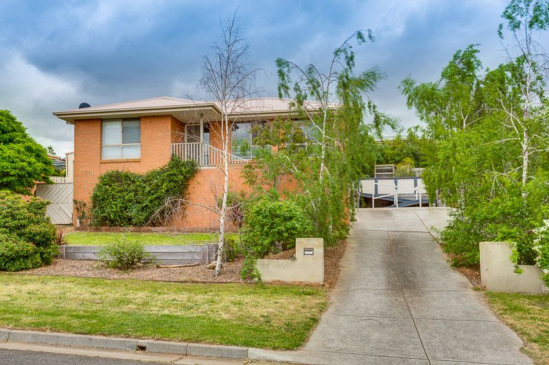 18 Lewis Street, Bacchus Marsh - Thumbnail 2