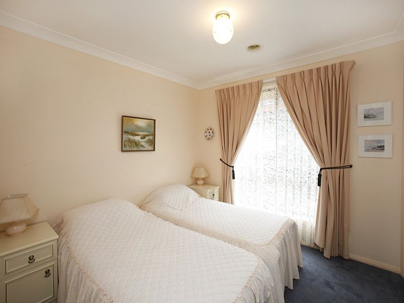 17 Thompson Court, Altona Meadows - Thumbnail 6