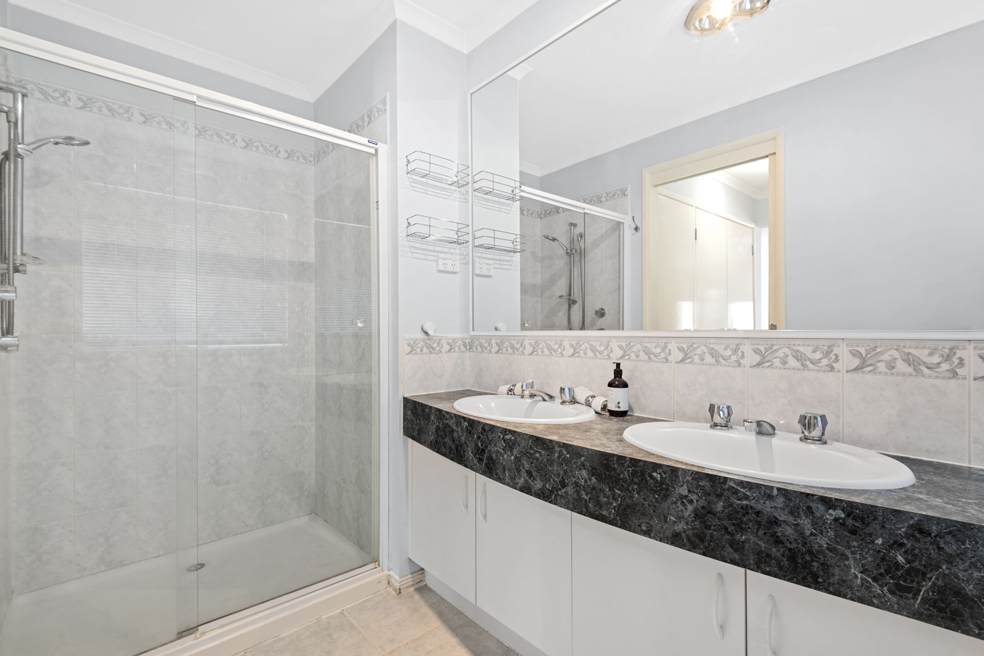 GREAT LOCATION - GREAT FAMILY HOME