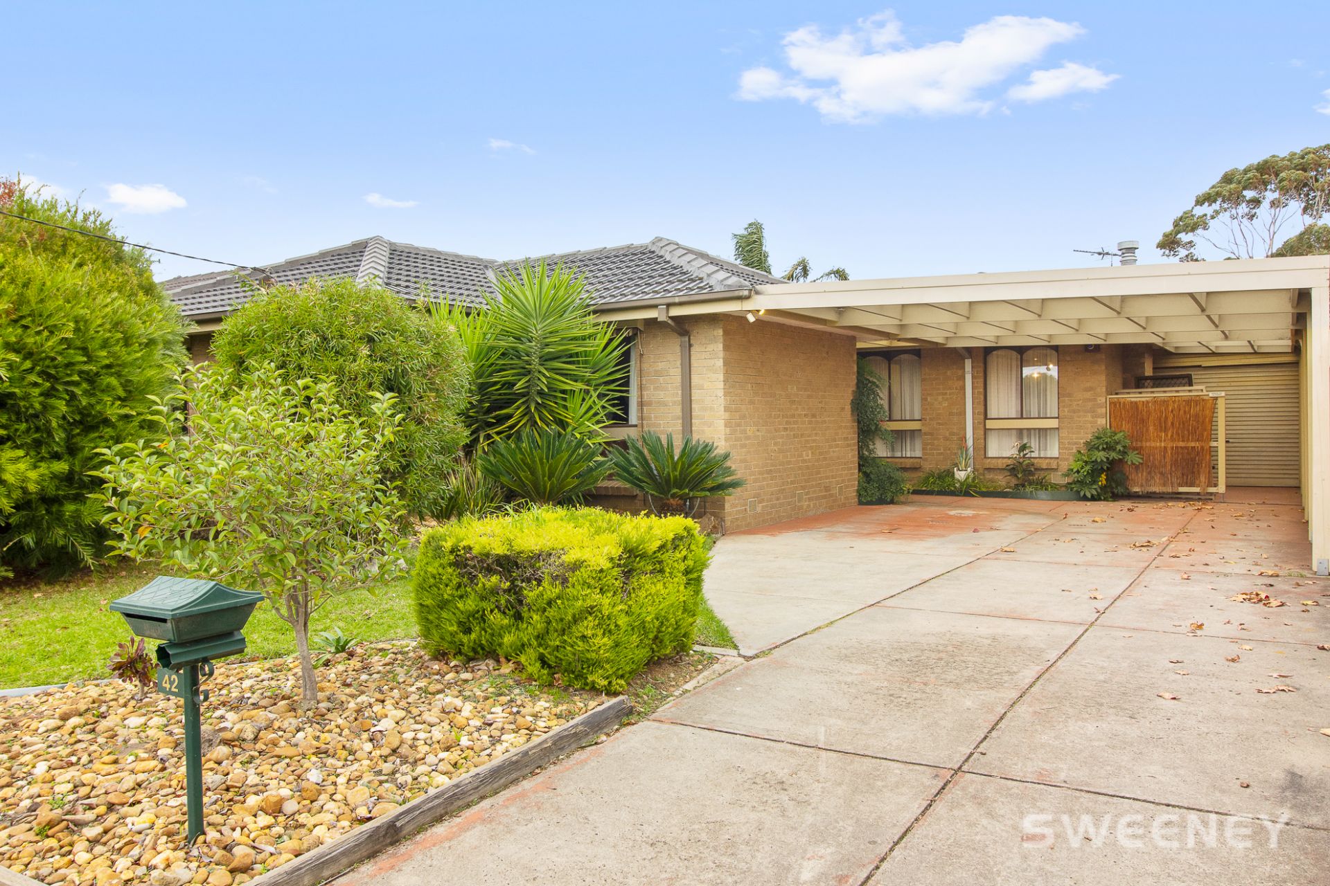 42 Simmons Drive, Seaholme - Thumbnail 2