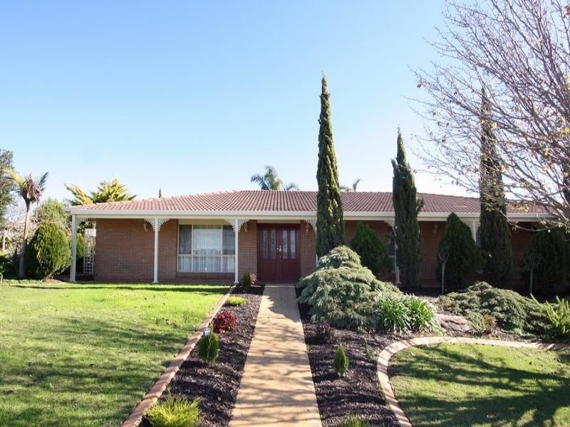 Real Estate For Sale 32 Petworth Parade Greenwith , SA