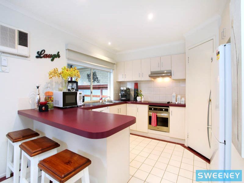 15 Whitmore Place, Hillside - Thumbnail 4