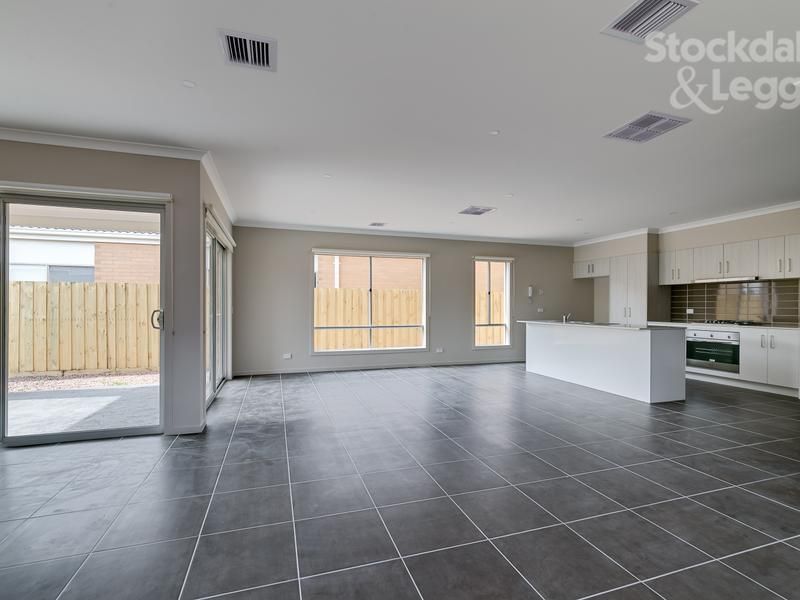 26 Fashoda Drive MERNDA, Mernda - Thumbnail 4