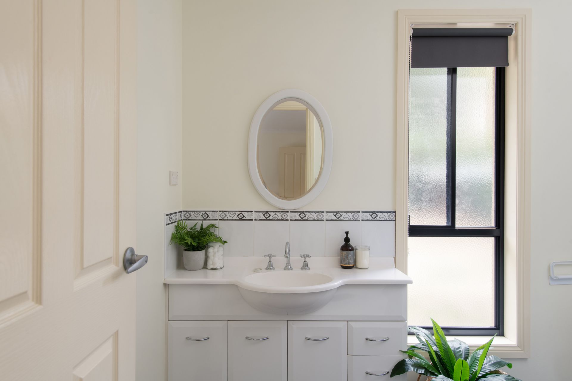 13 Bartlett Grove NEWNHAM, Newnham - Thumbnail 8