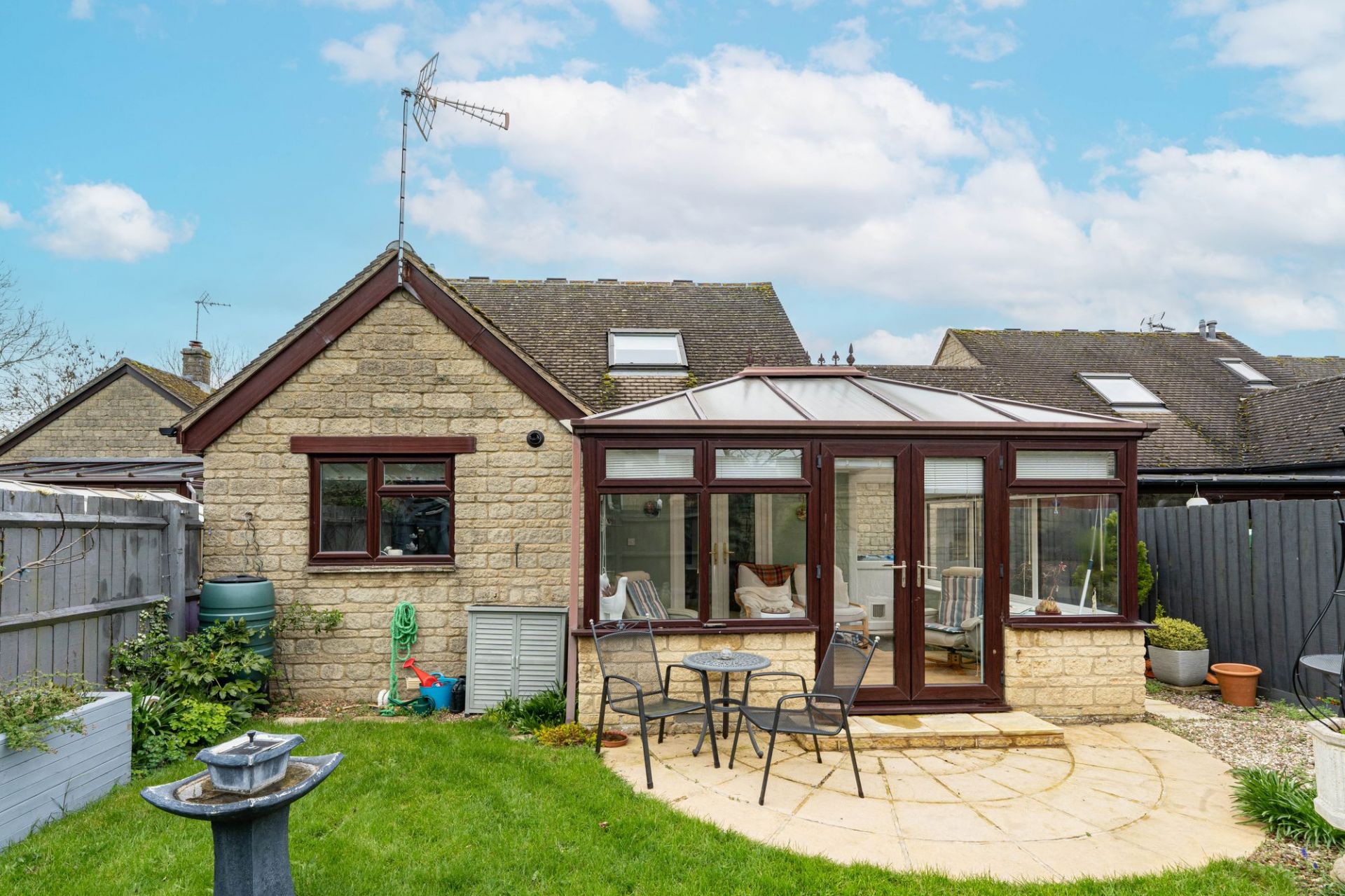 Schofield Avenue, Witney, OX28 Martyn Cox & Company