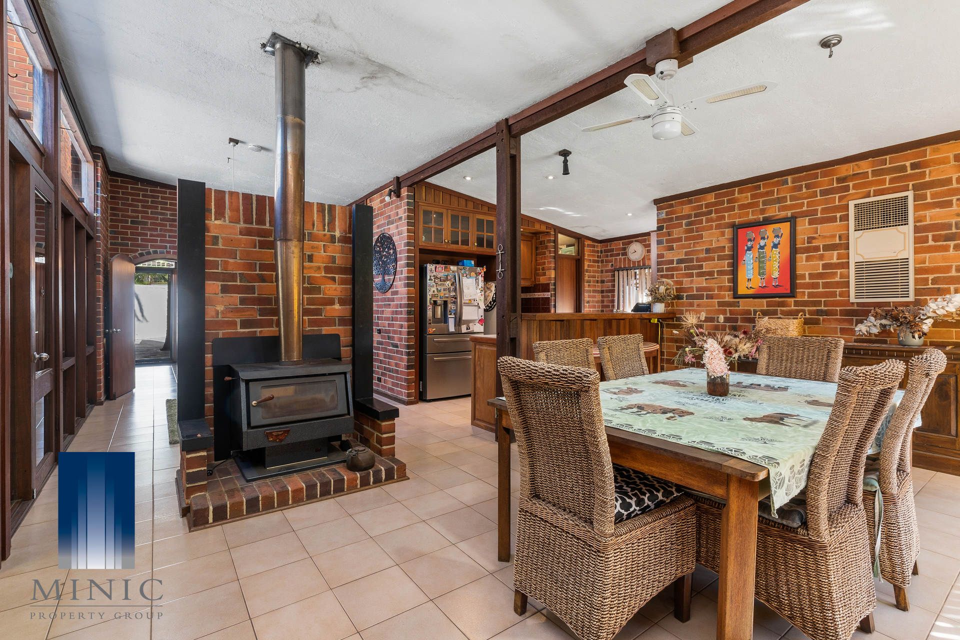 Real Estate For Sale 40 Shelburn Road Thornlie , WA