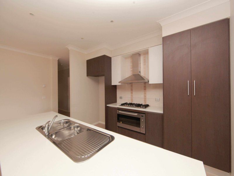 6 Sambell Street MERNDA, Mernda - Thumbnail 5