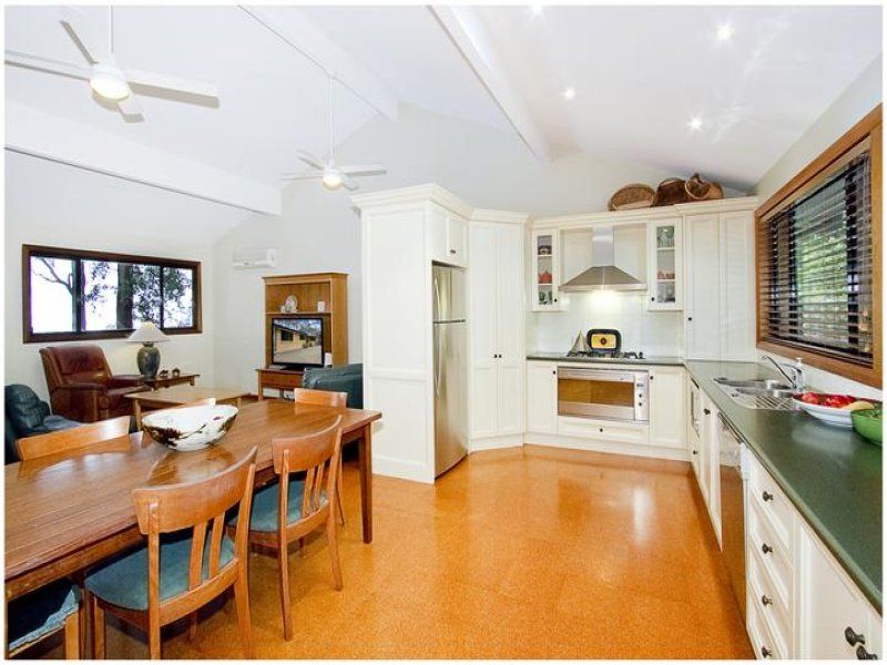 20 Bunya Crescent, Bowen Mountain - Thumbnail 6