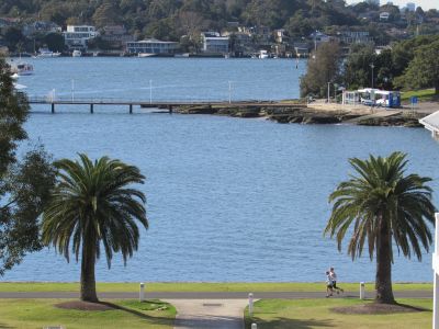 Luxurious 3-Bedroom Apartment with Expansive Water views