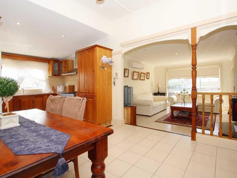 Period Charm with Perfect Location