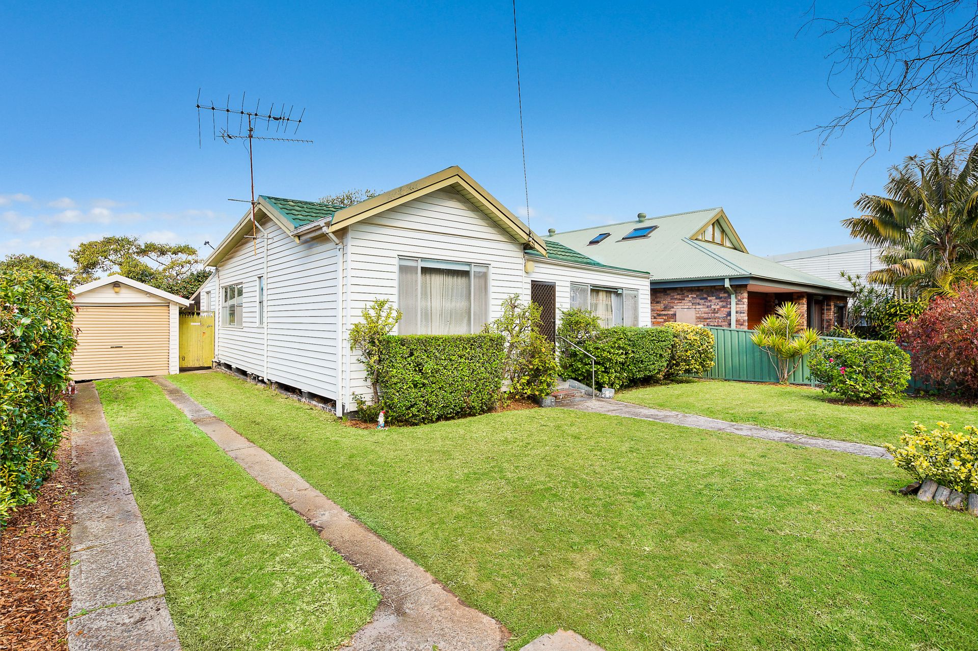 15 Oak Street Narrabeen NSW, Narrabeen - Thumbnail 2