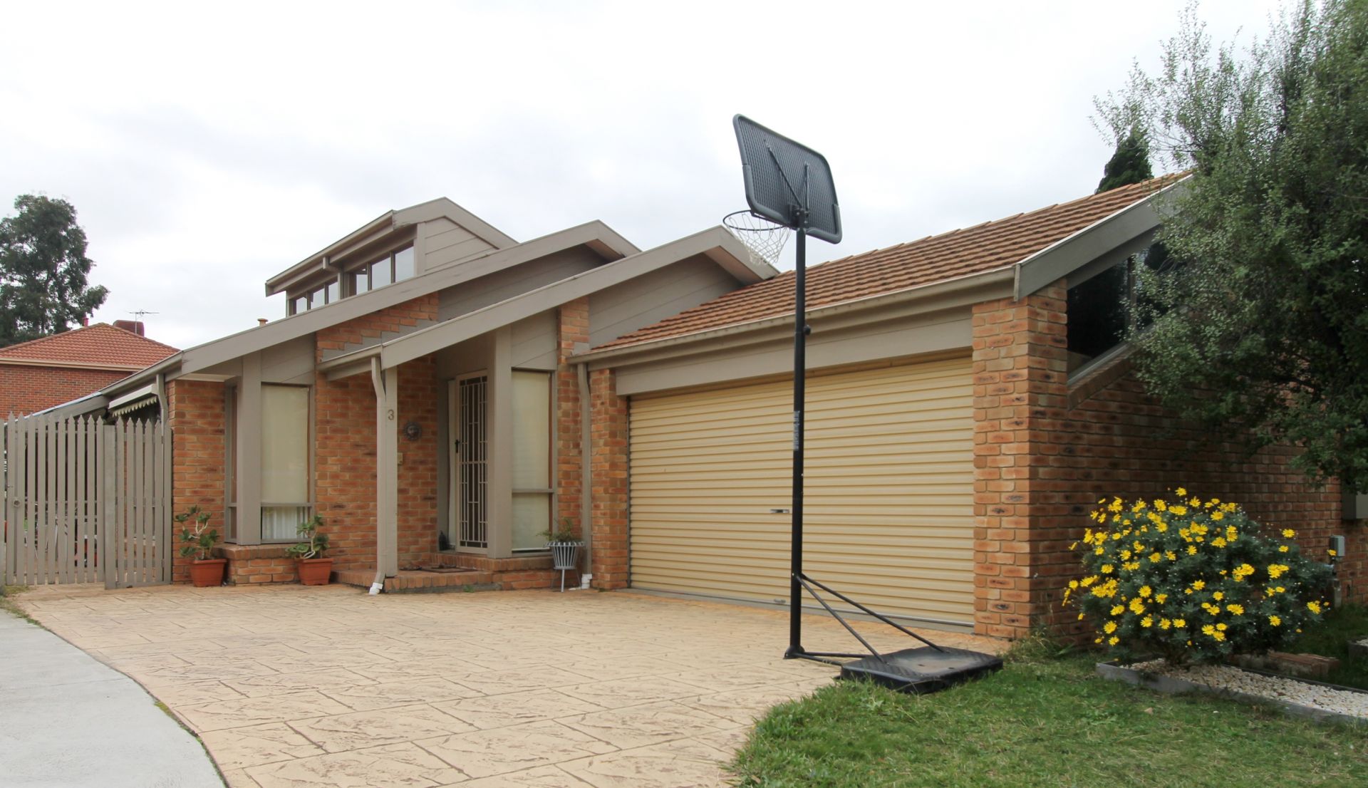 Real Estate For Lease 3 Devlin Court Mill Park , VIC