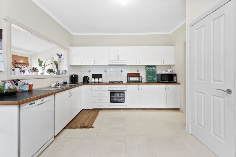 36 Beverin  Street, Sebastopol, Sebastopol - Thumbnail 5