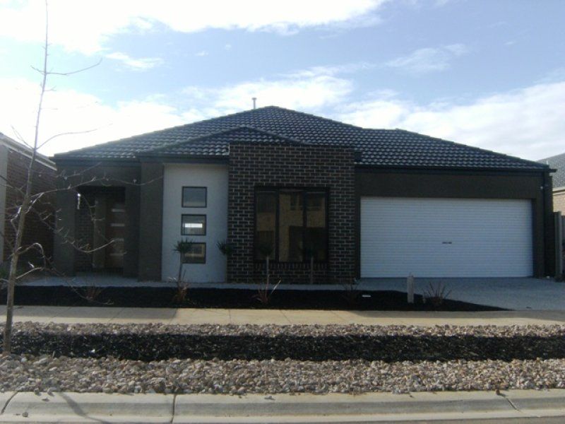 32 Gisborne Way, Caroline Springs - Thumbnail 2