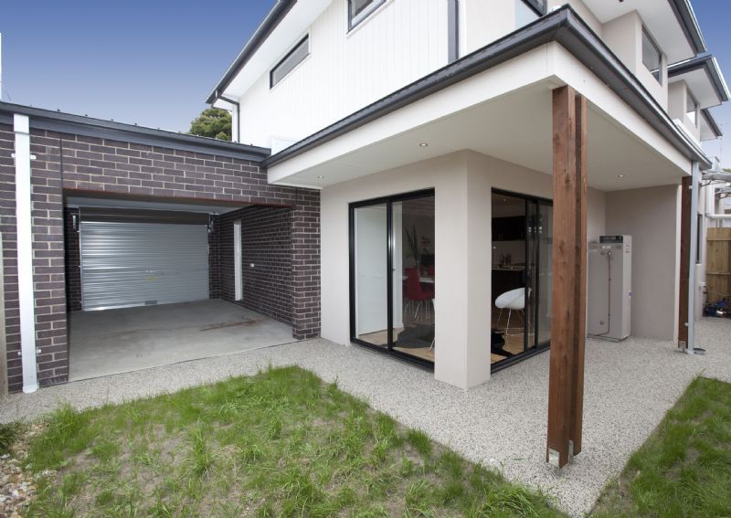 2/2a Bishop Street, Kingsville - Thumbnail 7
