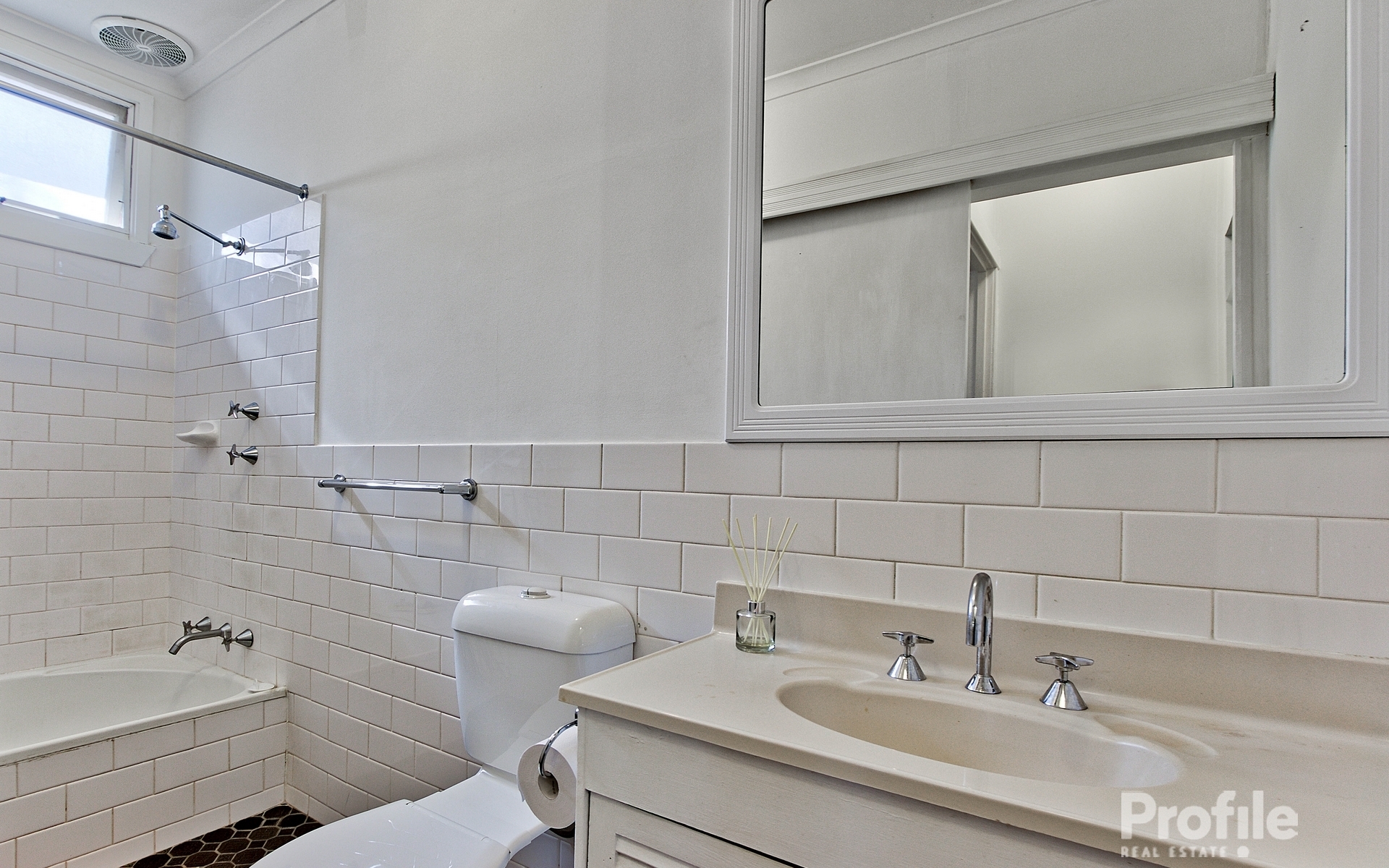 14 Invergowrie Avenue Highgate 5063