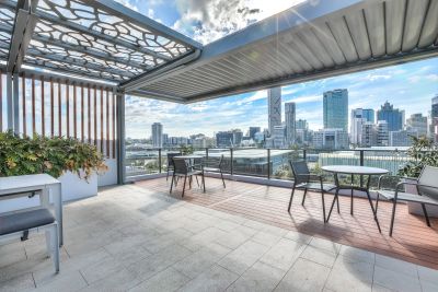 206/25-27 Hope Street, South Brisbane