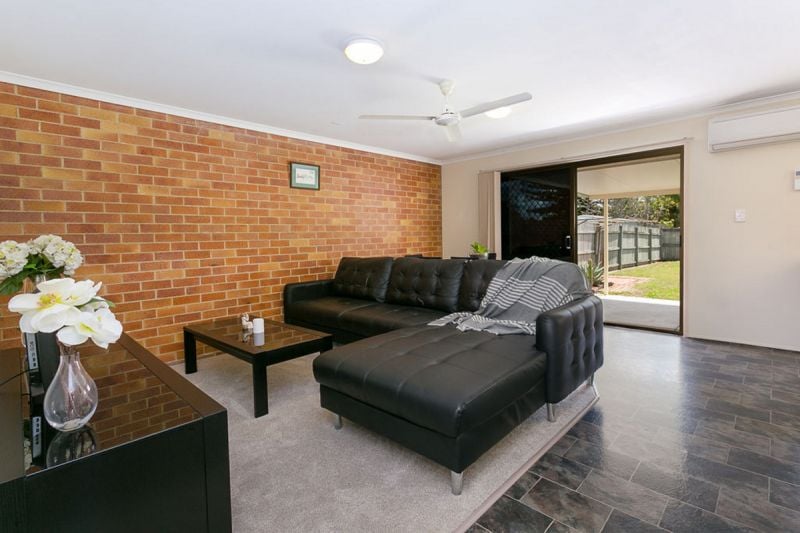 Real Estate For Sale 1/5 Pitcairn Street Raceview , QLD