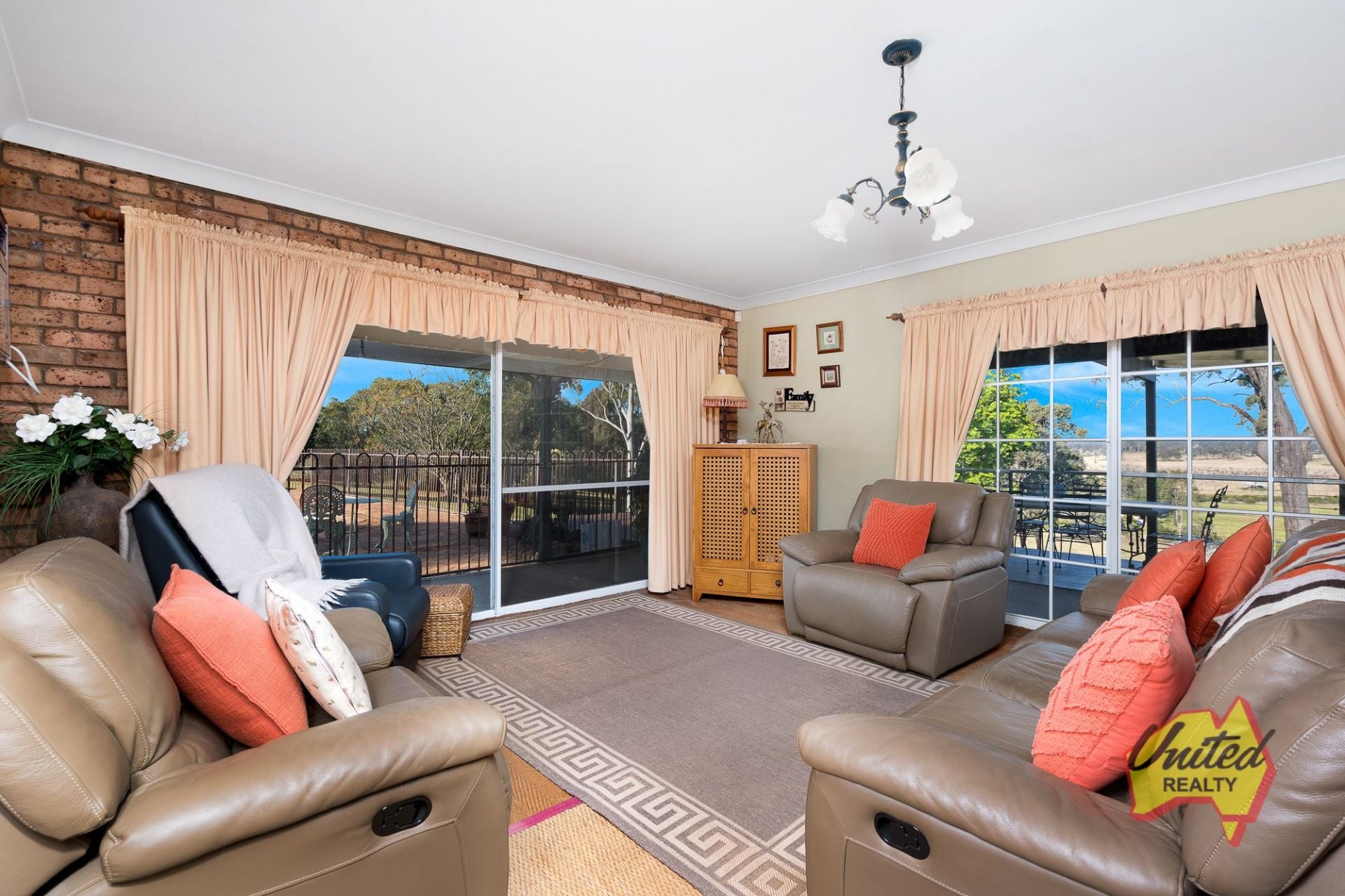 60 Doncaster Avenue, Cawdor United Realty