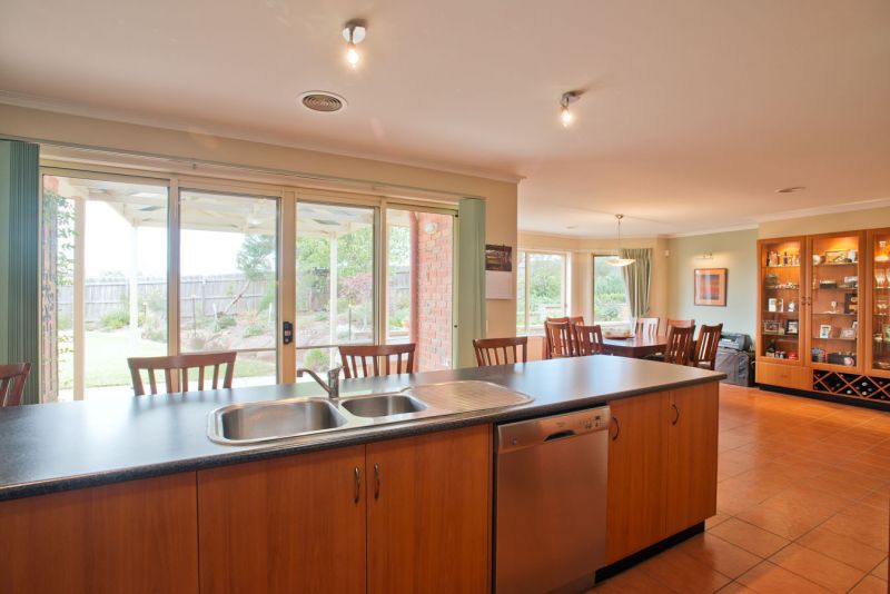 5 Bruce Court, Bacchus Marsh - Thumbnail 4