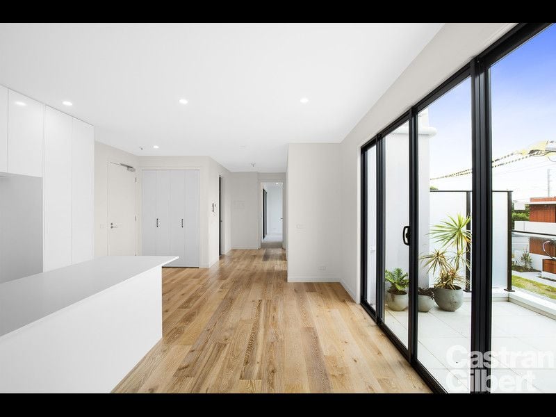 13/1A Kelvin Grove, Chelsea - Thumbnail 2