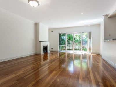 2/10 Hurstford Close, Peppermint Grove