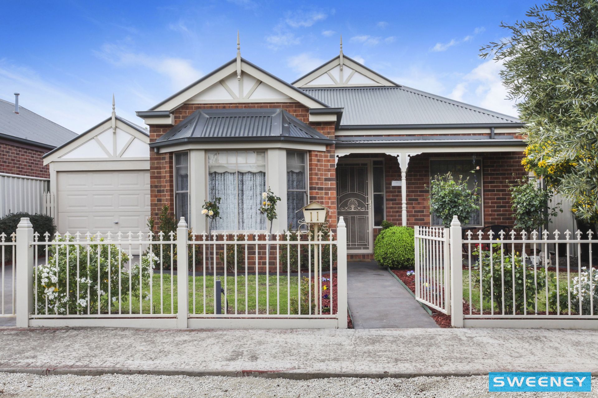 11 Netherton Place, Caroline Springs - Thumbnail 2