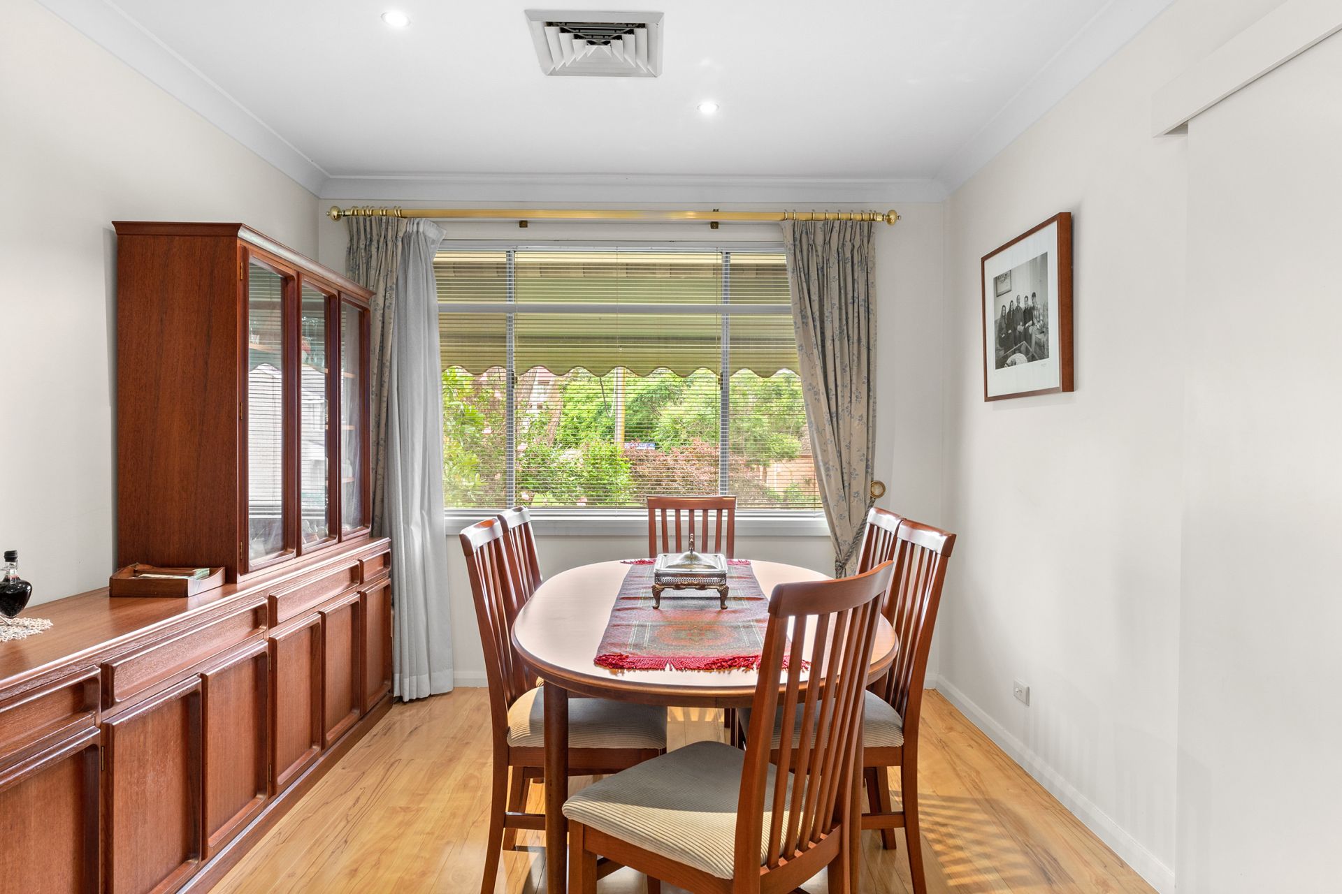 10 Jerome Avenue, Winston Hills Award Group Real Estate