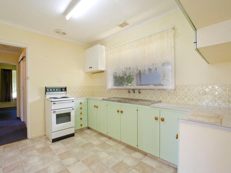 1 Lyons Street COLAC VIC, Colac - Thumbnail 3