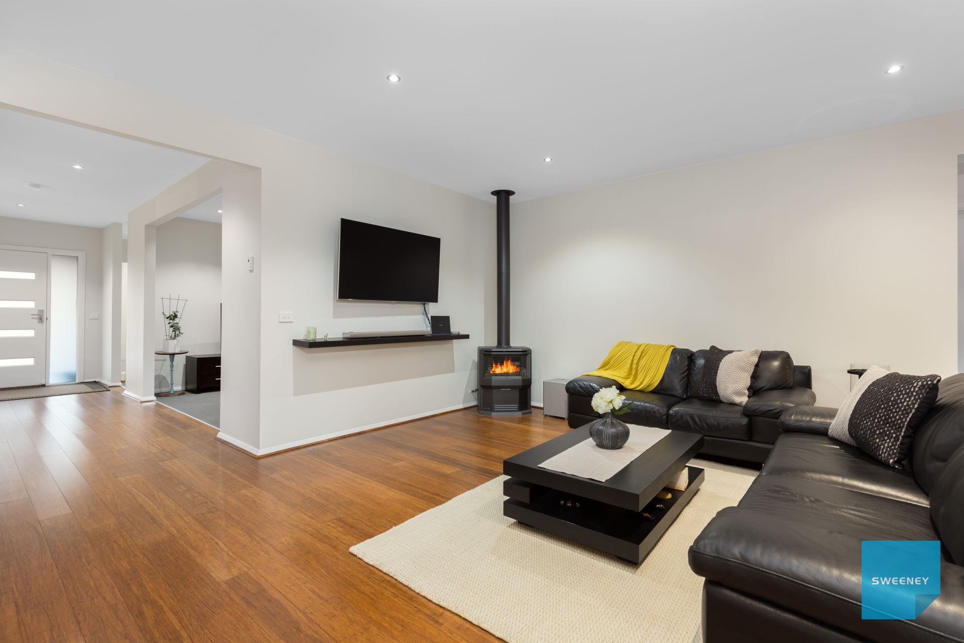 33 Arbourton Avenue, Rockbank - Thumbnail 5