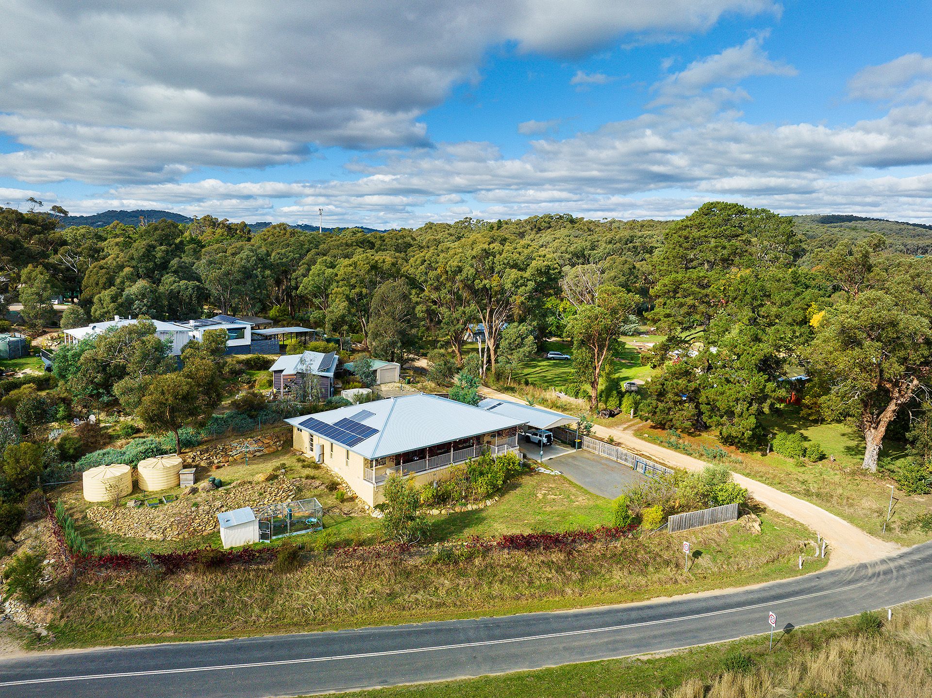 21 Browns Avenue, Chewton - Thumbnail 2