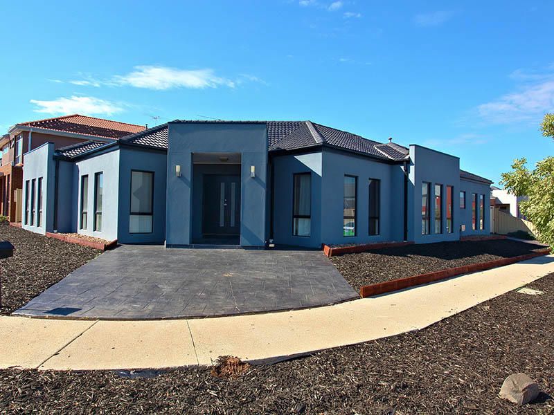 22 Studley Park Way, Caroline Springs - Thumbnail 2