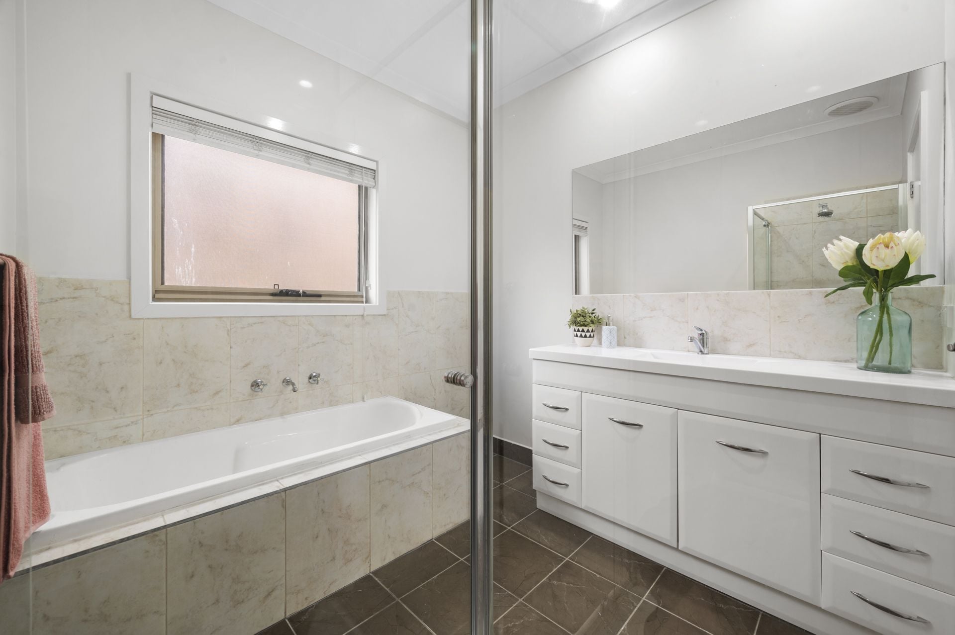 Luxury Living With Designer Appeal