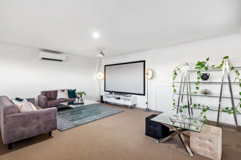 2 Tarquin Gardens, BELMONT WELSH Real Estate