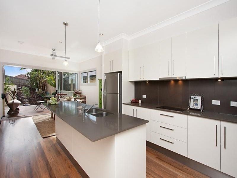 47 Garrick Street COOLANGATTA QLD, Coolangatta - Thumbnail 2