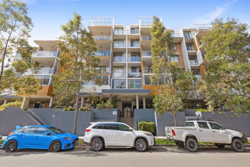 3306/4244 Pemberton Street, Botany Leaders Estate Agents