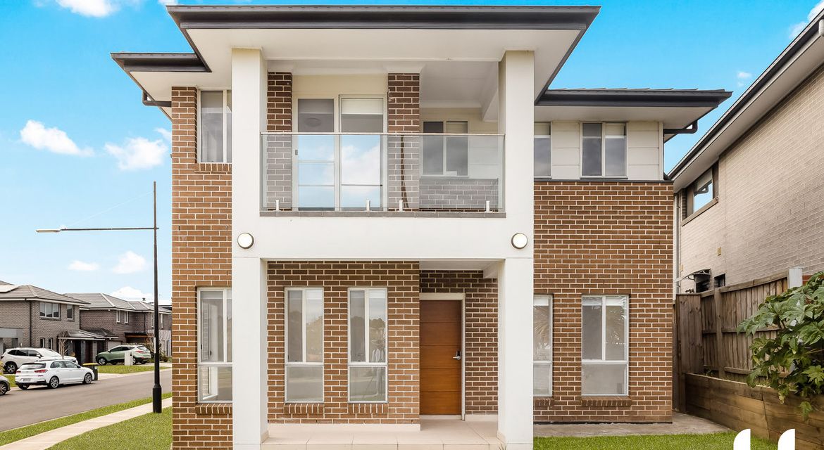 Colebee 10 Sebastian Crescent