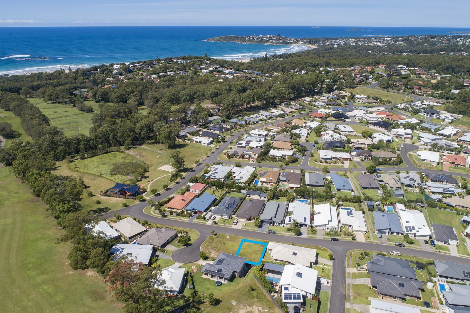 Real Estate For Sale 63 Admiralty Drive Safety Beach , NSW