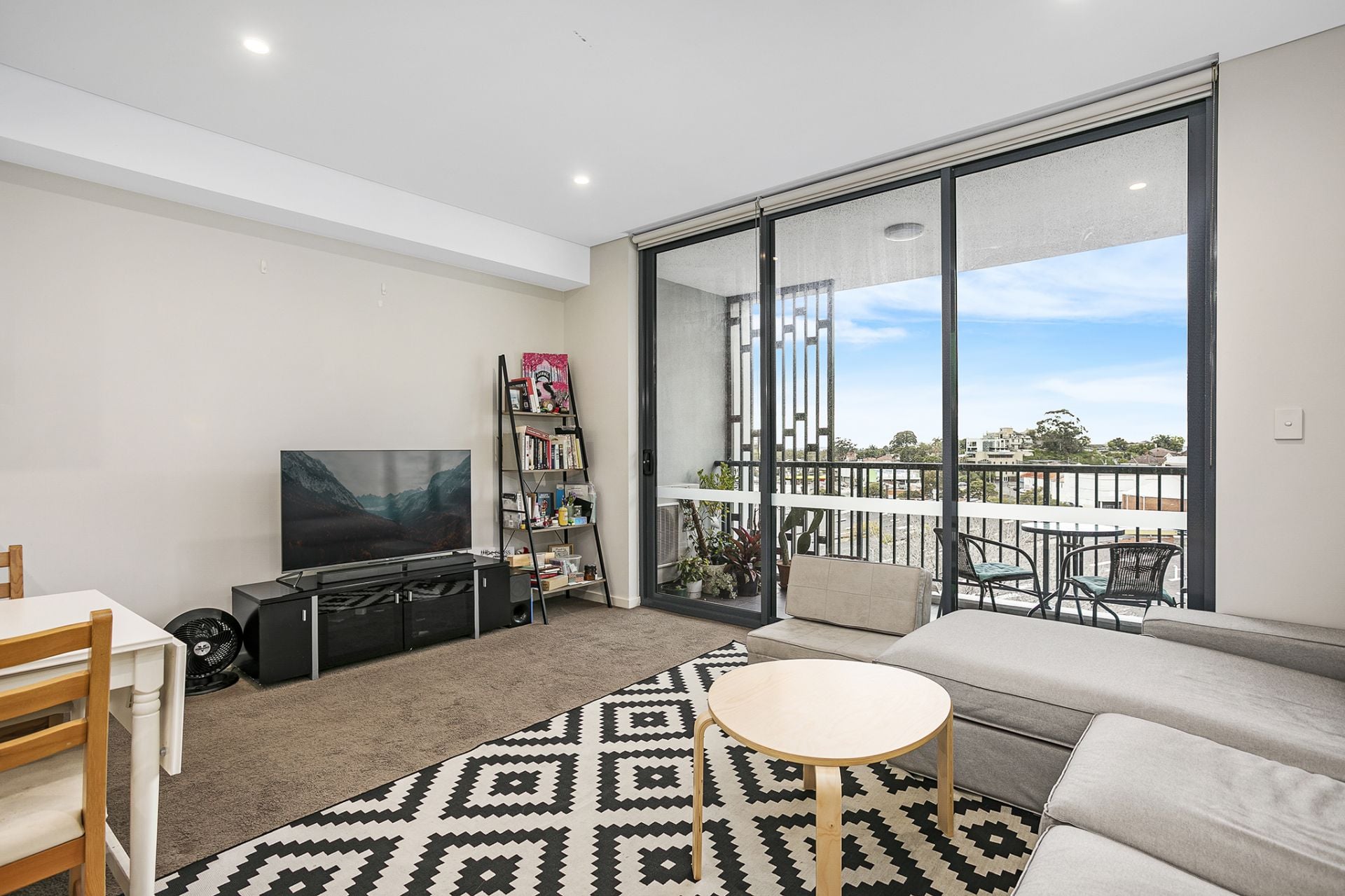 606/9-11 Arncliffe Street Wolli Creek NSW, Wolli Creek - Thumbnail 2