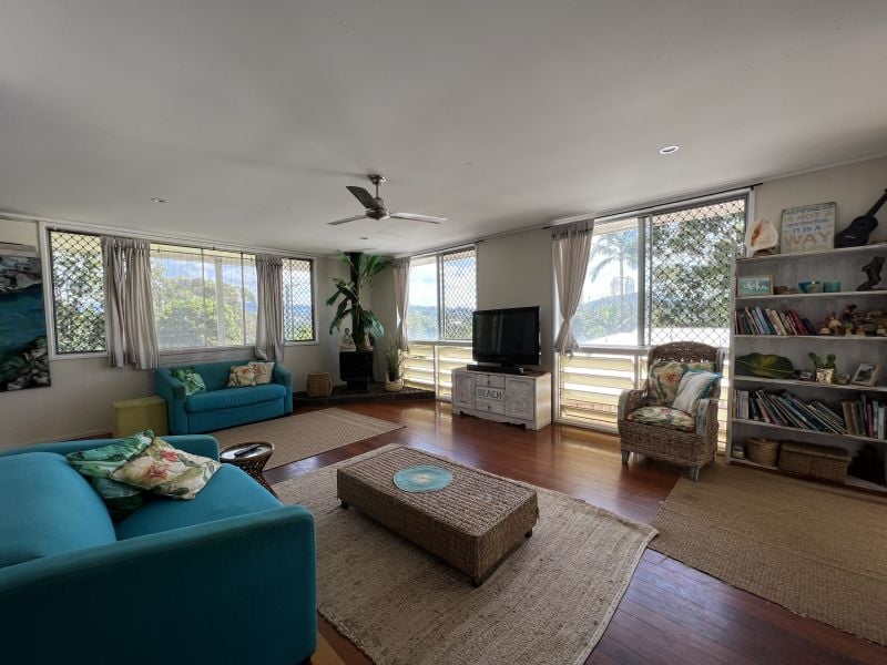 Huge two storey, 5 bedroom home on two titles.