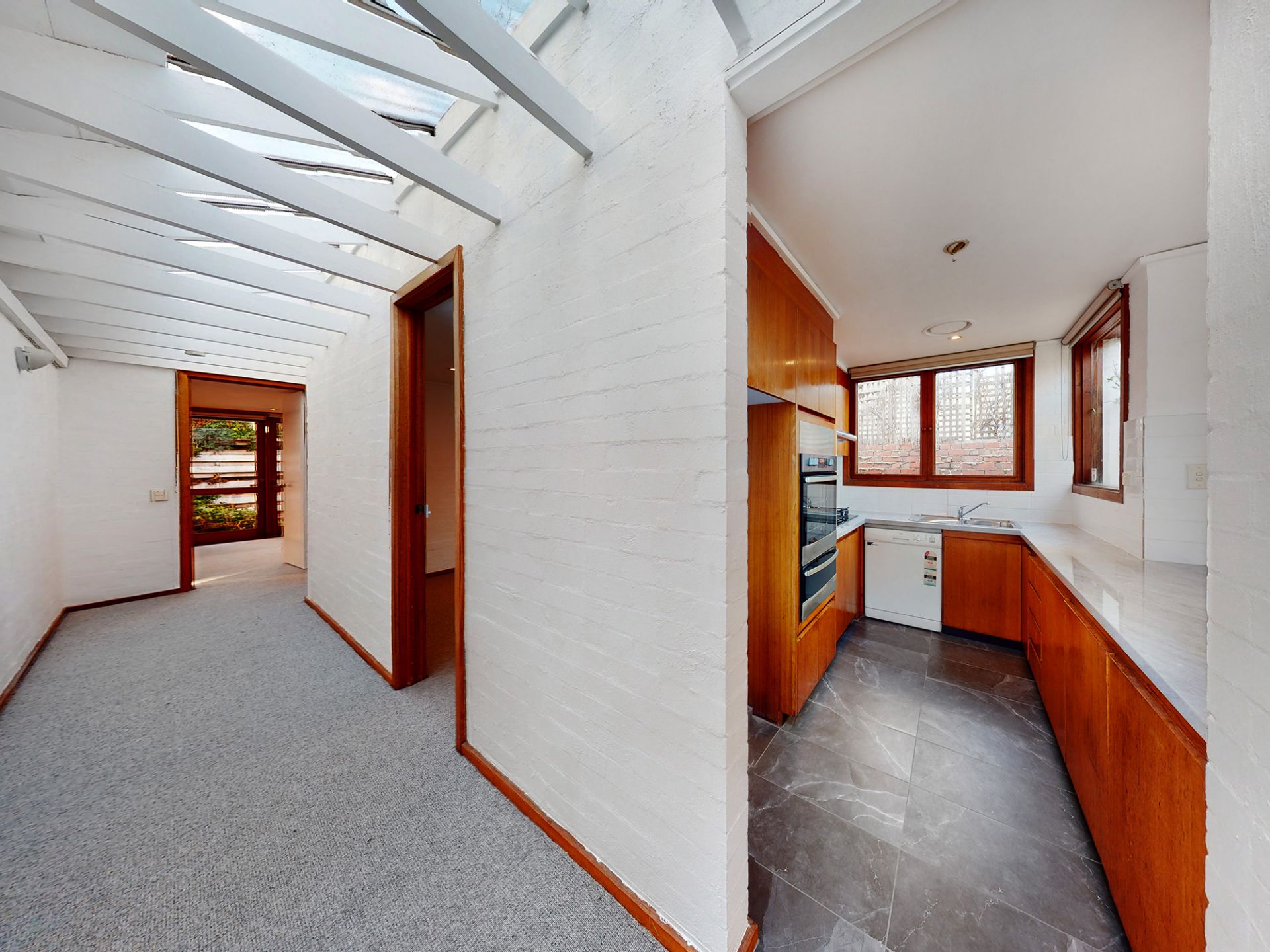 94 Surrey Road North, South Yarra - Thumbnail 7