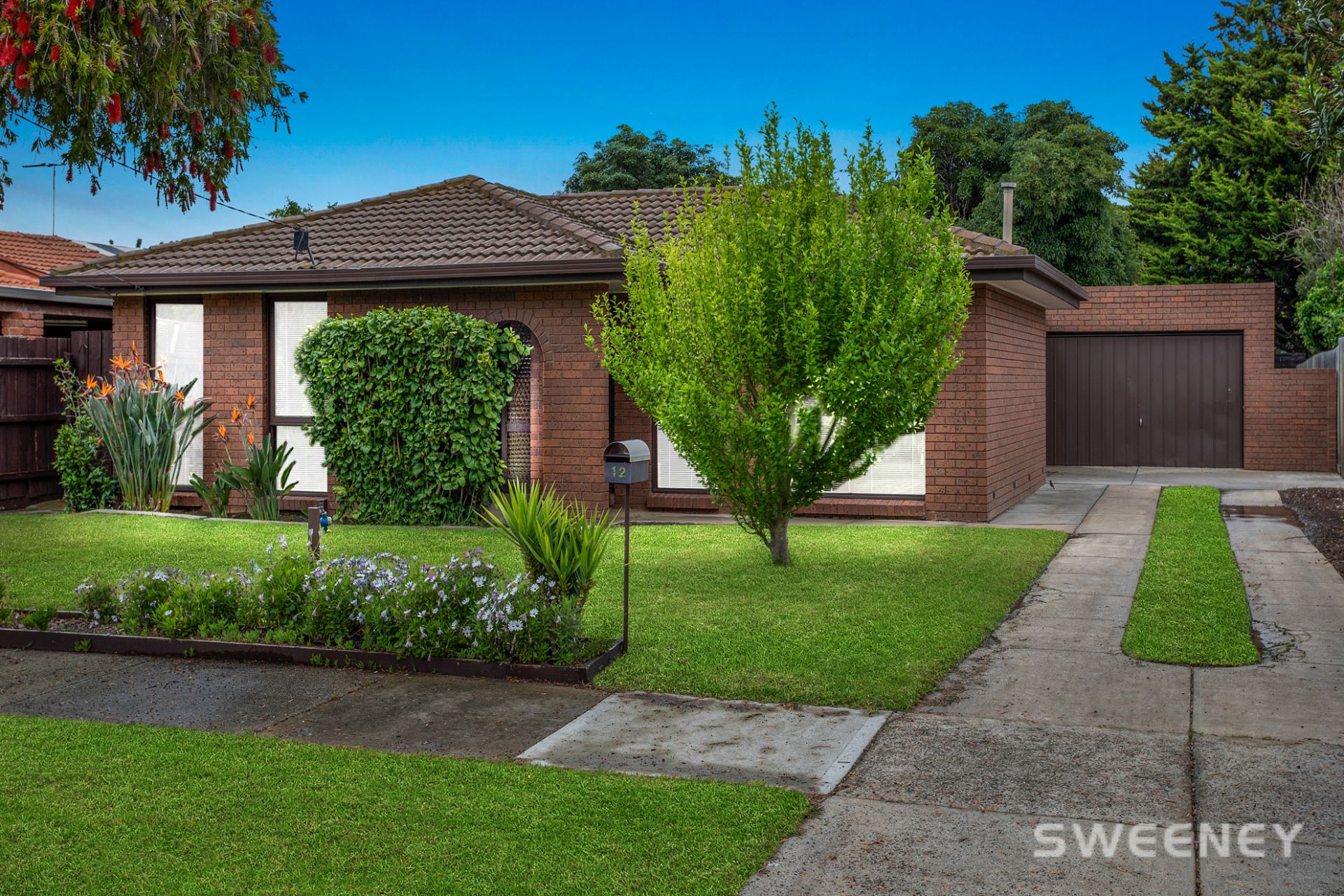 12 Honeysuckle Court, Altona Meadows - Thumbnail 2
