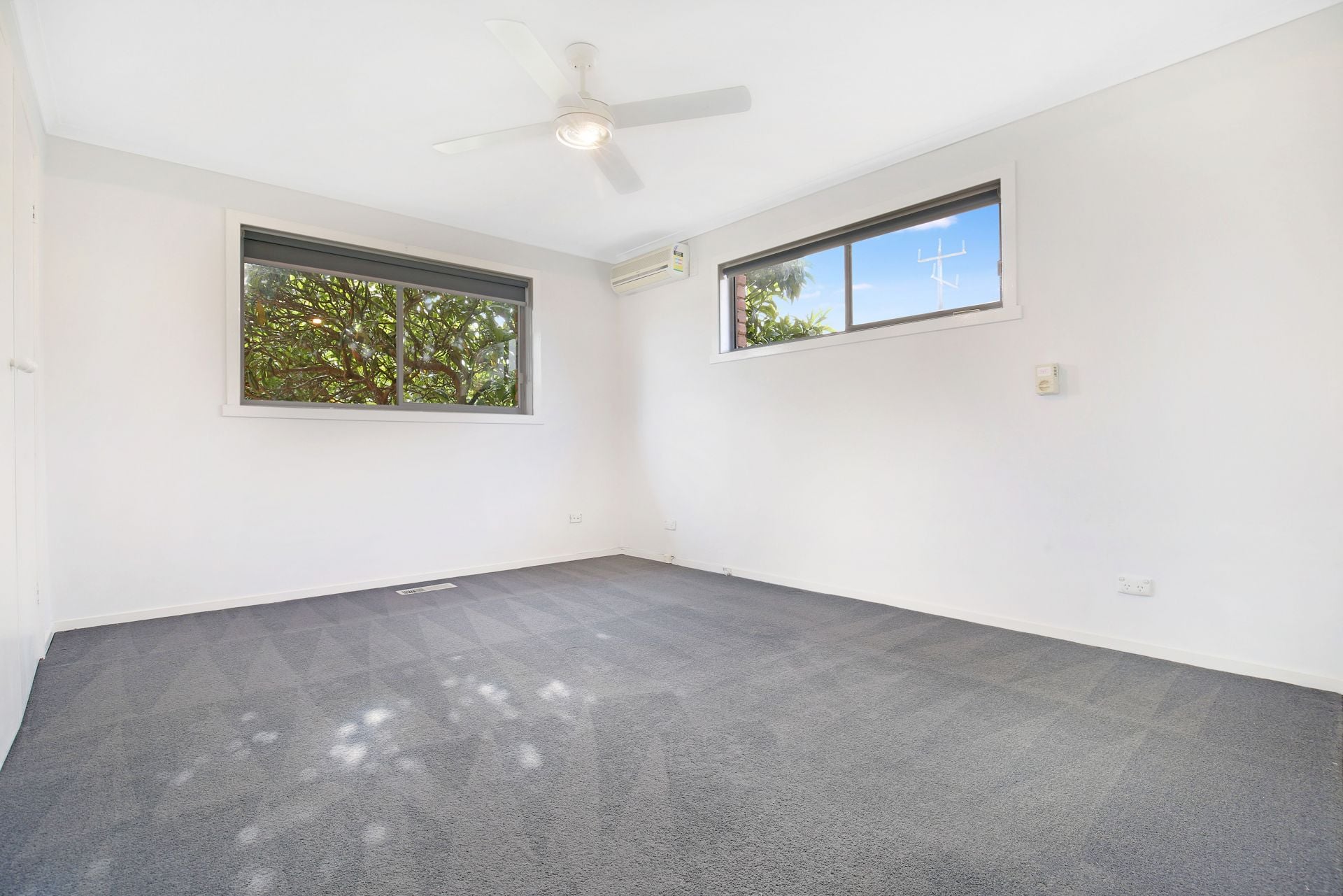 Hidden Gem in Fantastic Location ! Three bedrooms, work shop, double garage!