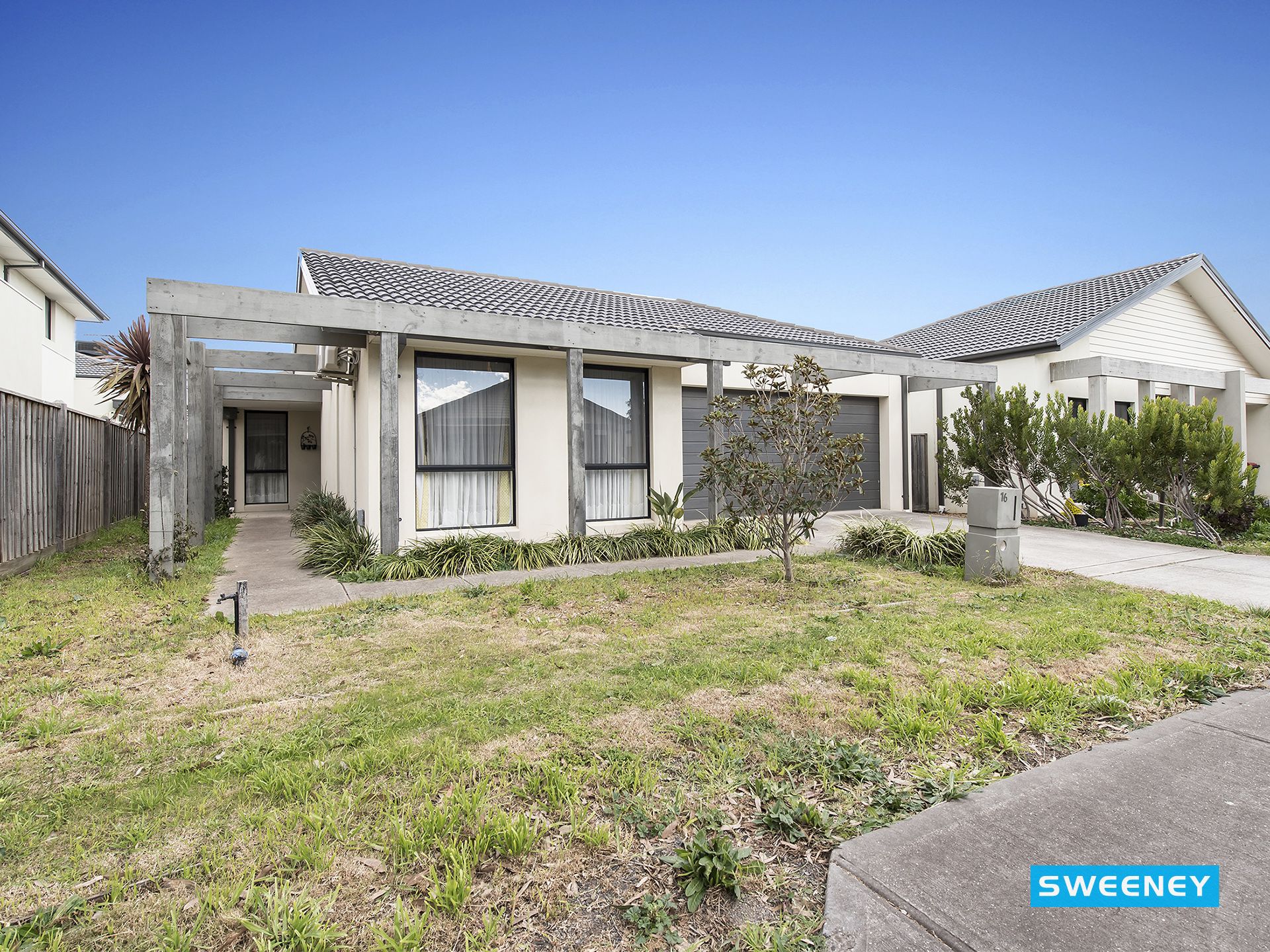 16 Florida Court, Burnside Heights - Thumbnail 2