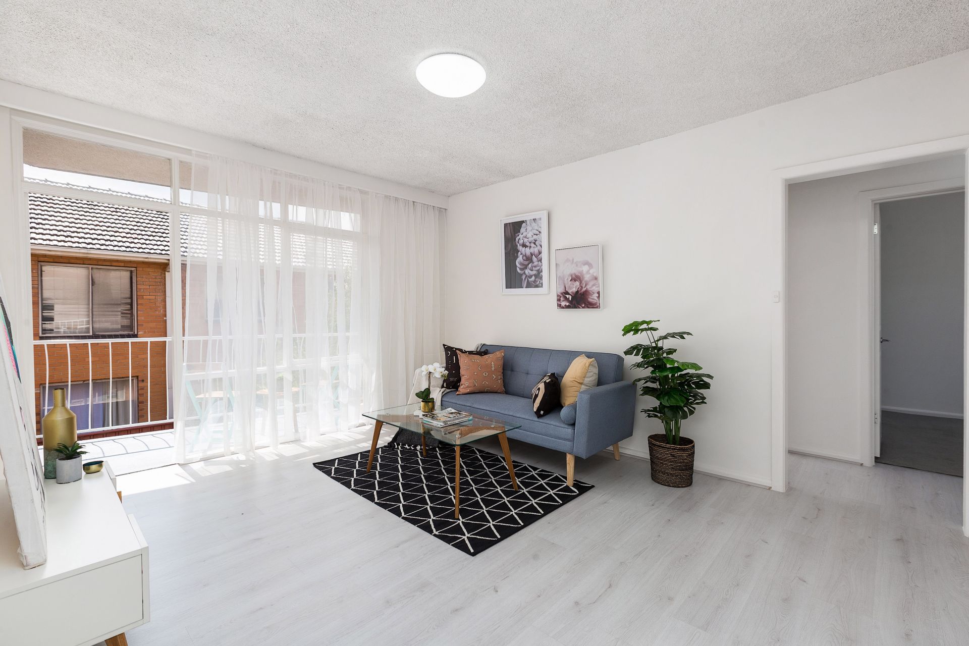 10/17 Gordon Street, Footscray - Thumbnail 2