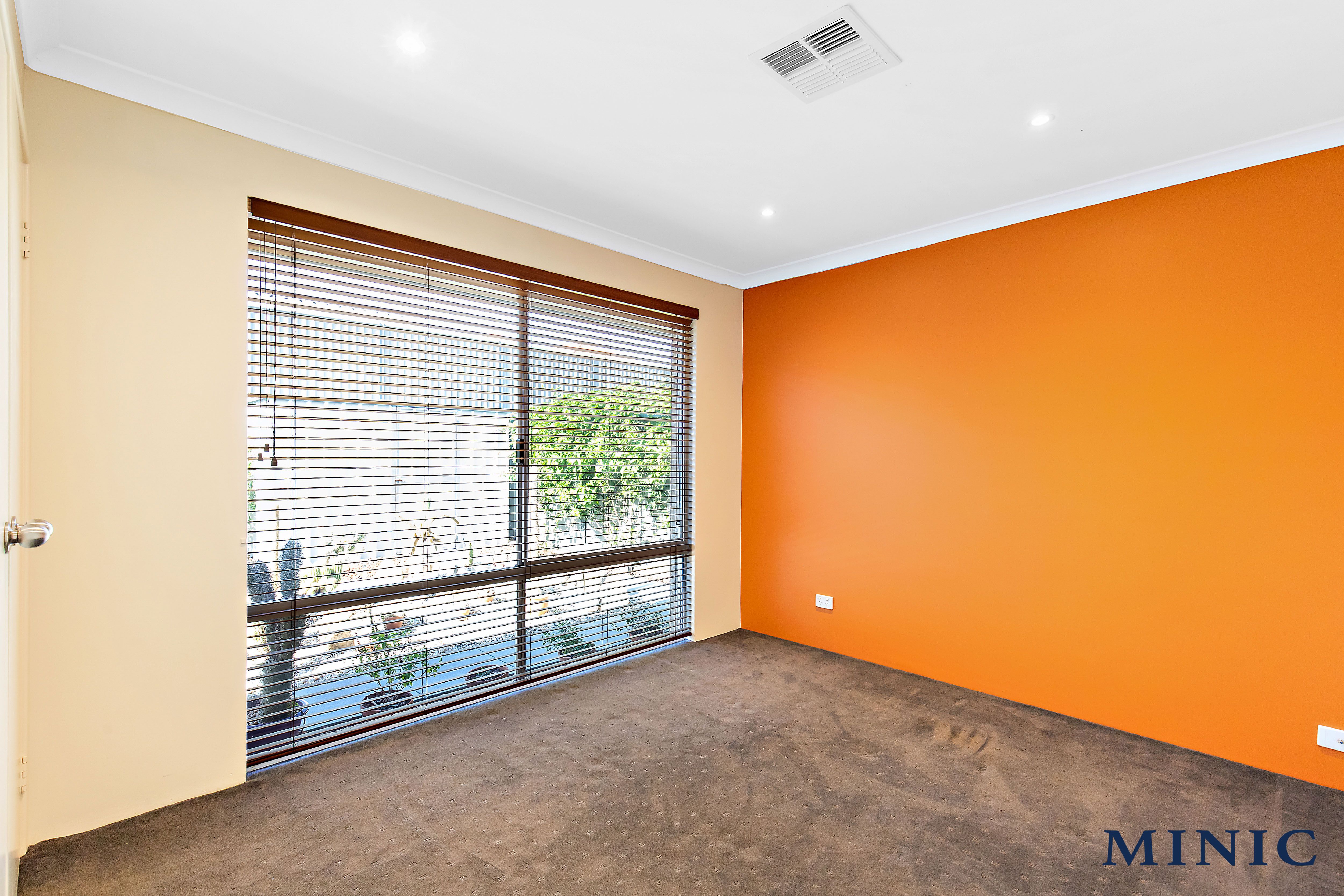 15 Burgess Drive, Byford